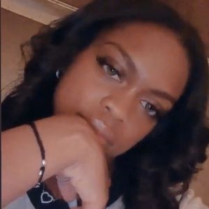 Meet your Posher, Rakina